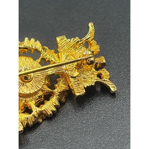 Joan Rivers Vintage Signed Queen Mary Gold Tone White Enamel Rose Crown Brooch - Picture 6 of 9